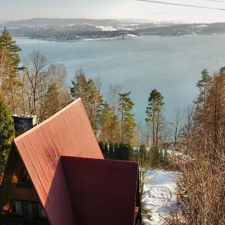 Bukowa Jezioro Zywieckie Beskid Zywiecki Slaski Sauna Jacuzzi Kominek Morsowanie Zywiec Szczyrk