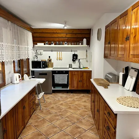 Bukowa Jezioro Zywieckie Beskid Zywiecki Slaski Sauna Jacuzzi Kominek Morsowanie Zywiec Szczyrk Chalet
