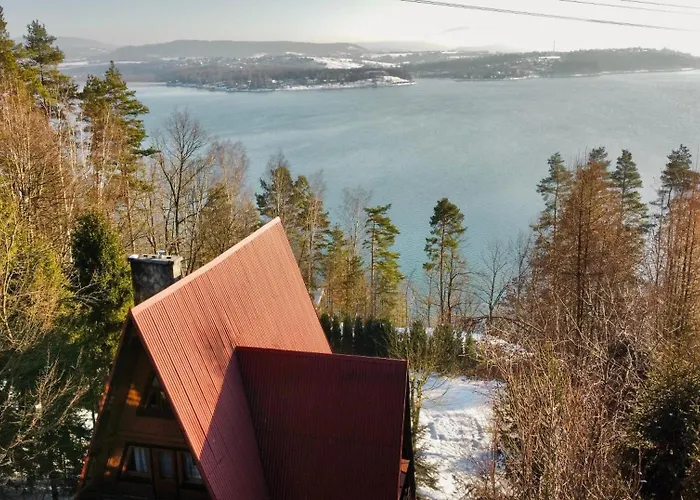 Bukowa Jezioro Zywieckie Beskid Zywiecki Slaski Sauna Jacuzzi Kominek Morsowanie Zywiec Szczyrk