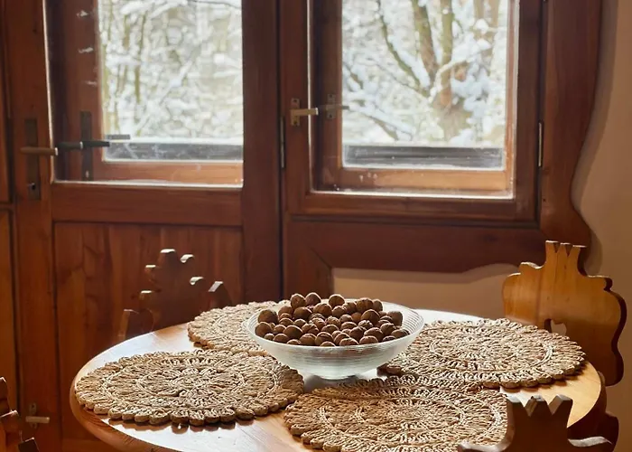 Bukowa Jezioro Zywieckie Beskid Zywiecki Slaski Sauna Jacuzzi Kominek Morsowanie Zywiec Szczyrk