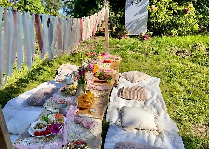 Bukowa Jezioro Zywieckie Beskid Zywiecki Slaski Sauna Jacuzzi Kominek Morsowanie Zywiec Szczyrk Tresna